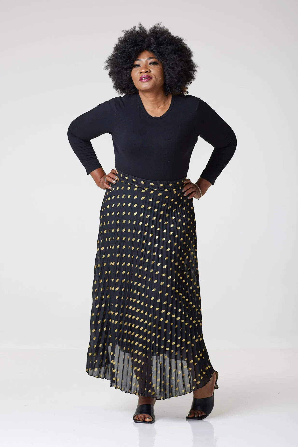 Bardot Maxi Pleated Skirt With Elasticated Waistband-Black