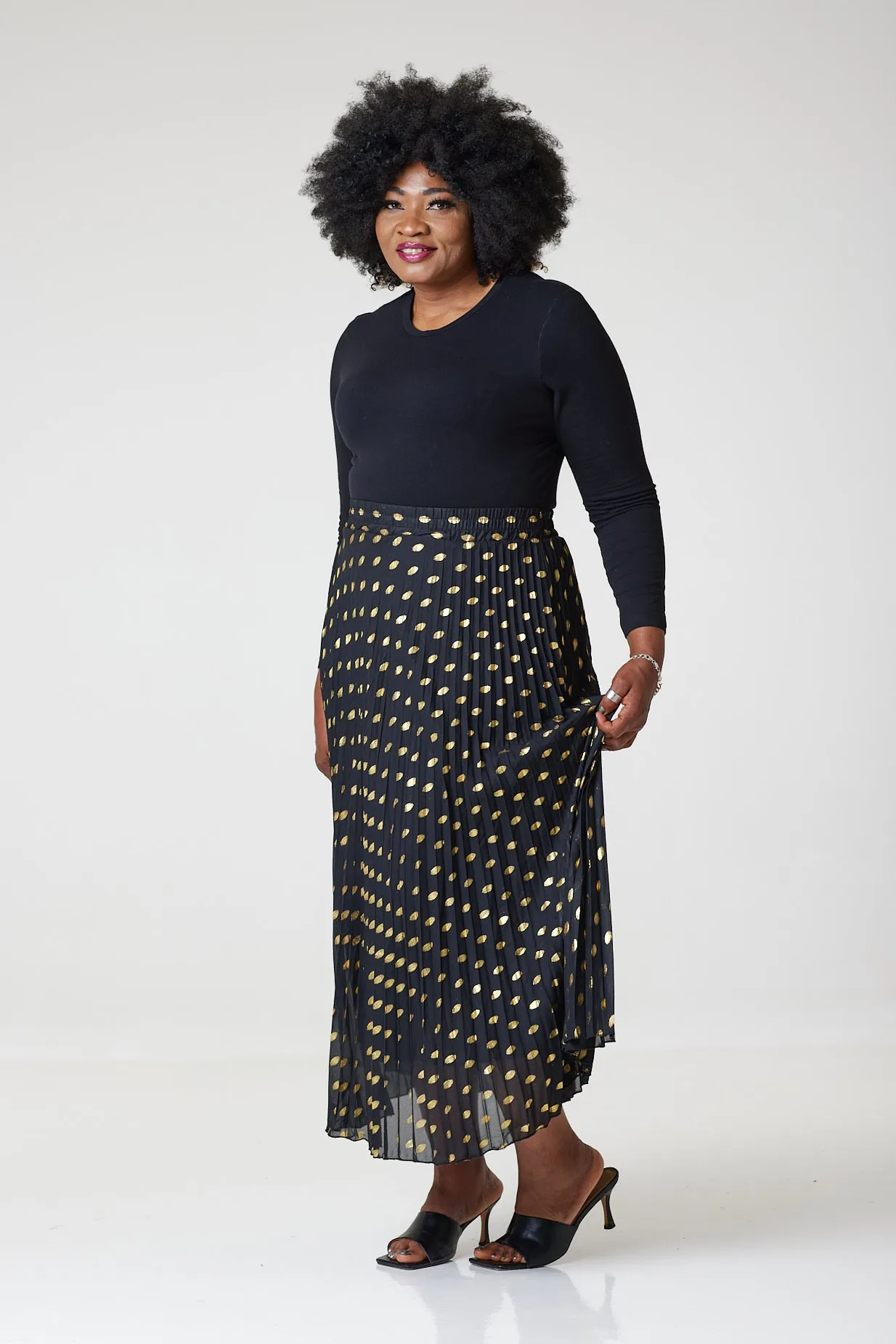 Bardot Maxi Pleated Skirt With Elasticated Waistband-Black