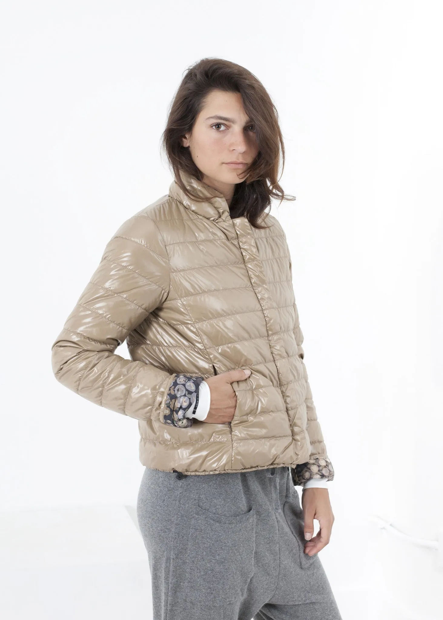Deione Coat in Graphite Floral - A Stylish and Fashionable Choice
