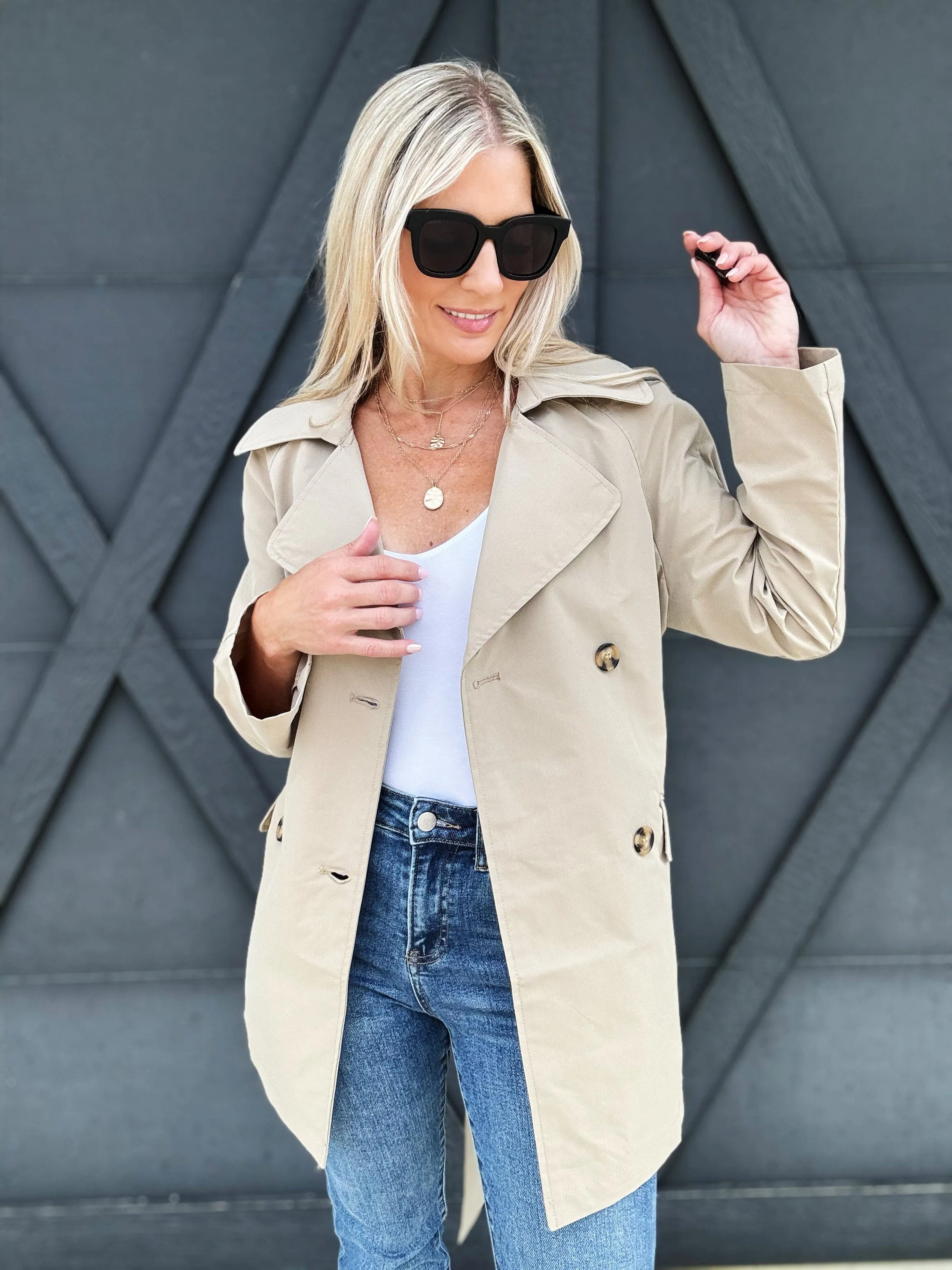 Mid Length Waist Tie Trench Coach In Khaki