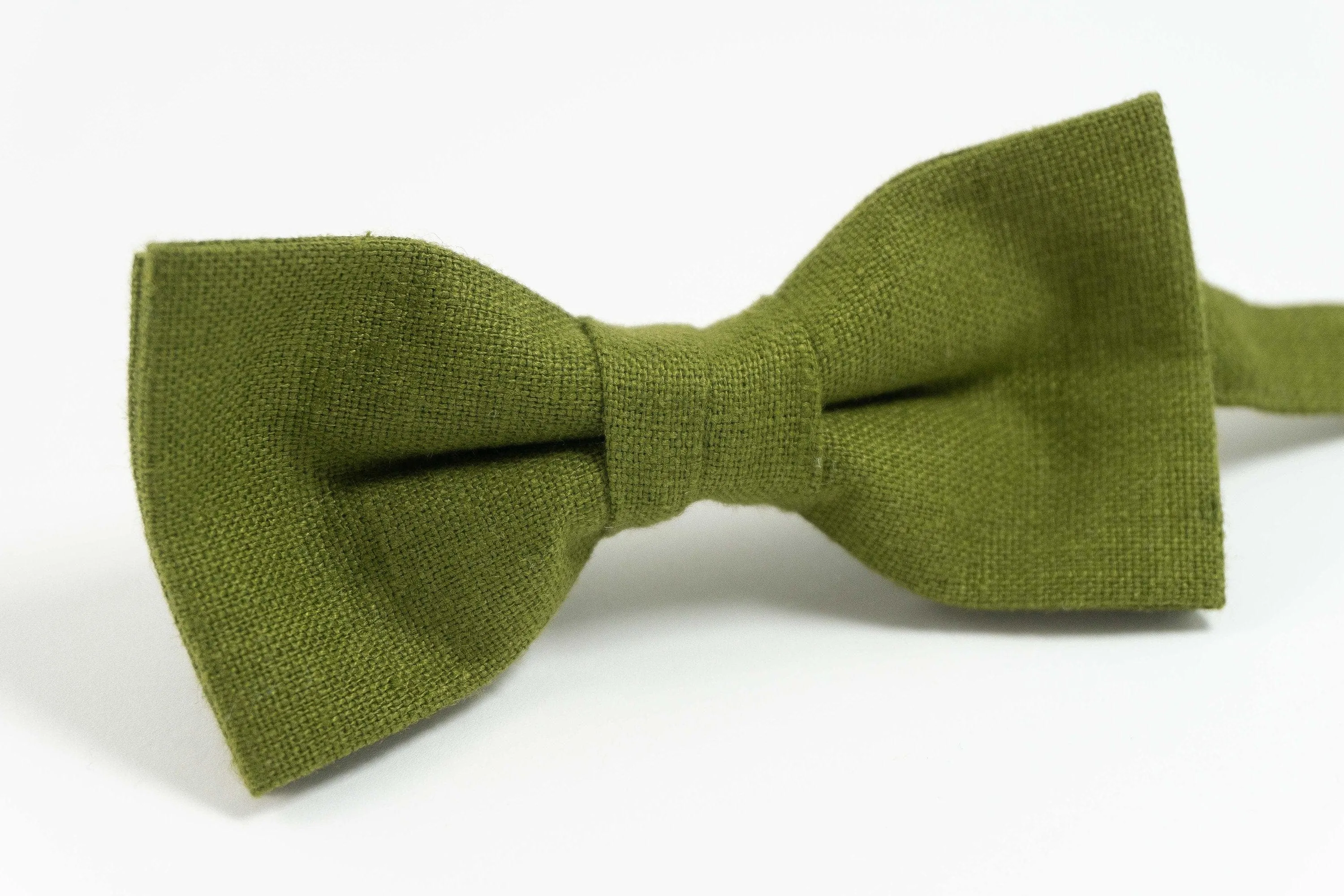 Moss wedding tie and bow tie can be ordered with matching pocket square for weddings | Eco Friendly Linen bow tie gift for groomsmen