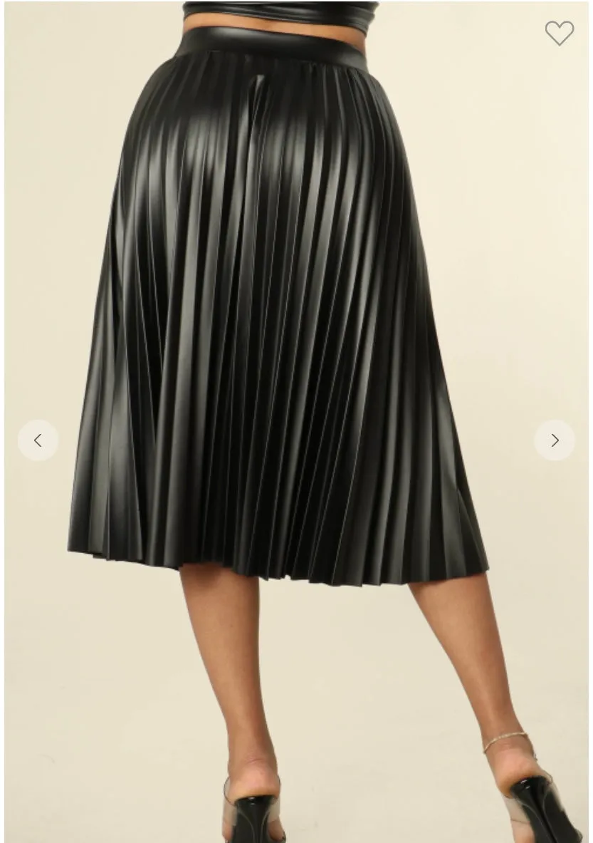 Pleaded skirted