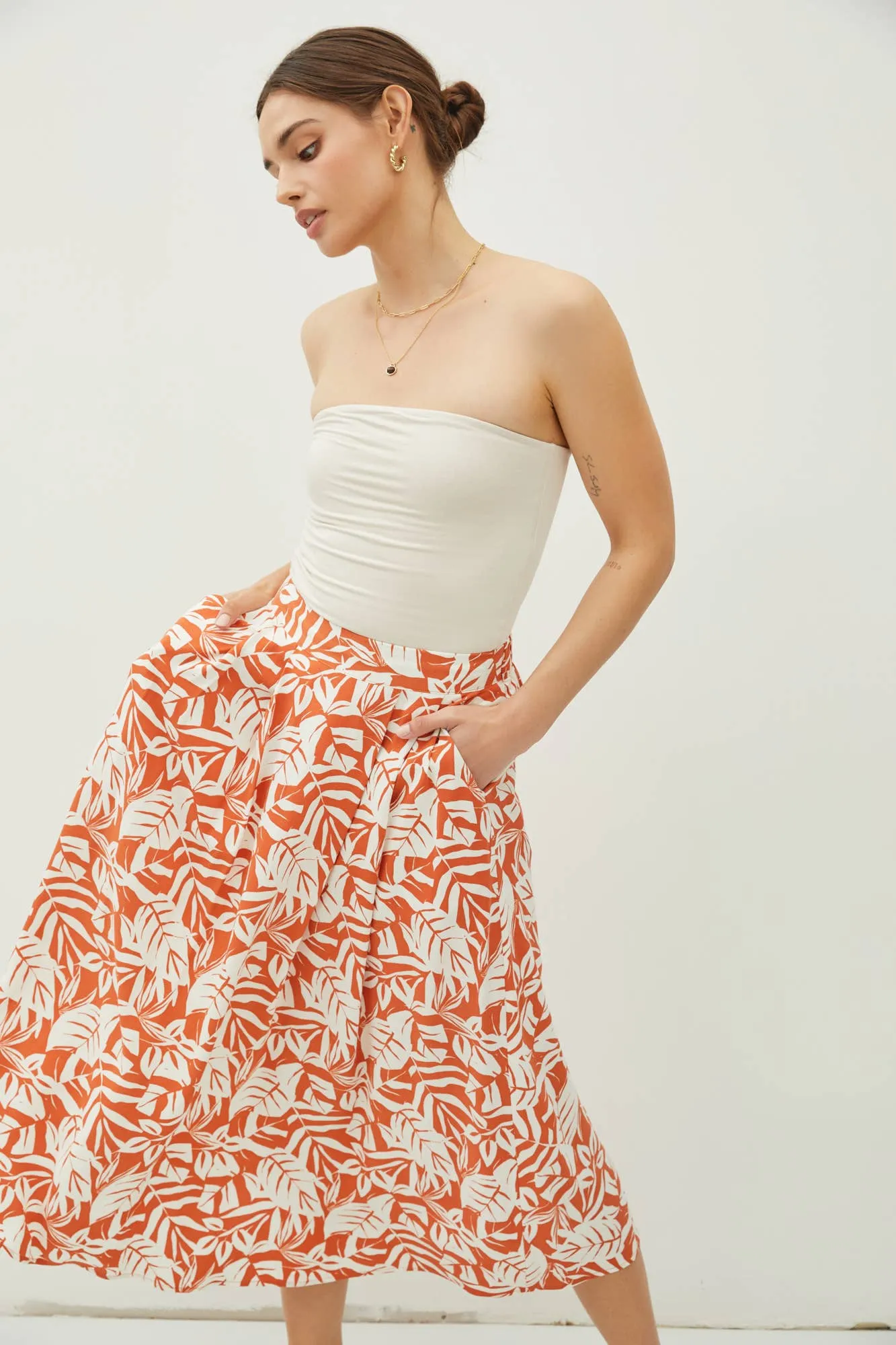 Sami - Tropical Print High Rise Pintucked Midi Skirt