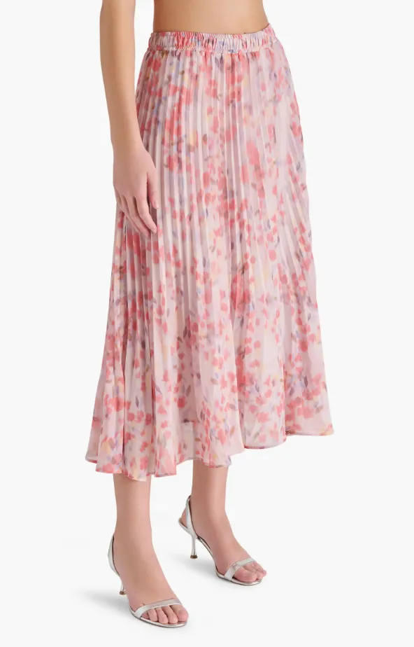 STEVE MADDEN RAINA FLORAL PLEATED MINI SKIRT IN DUSTY LAVENDER